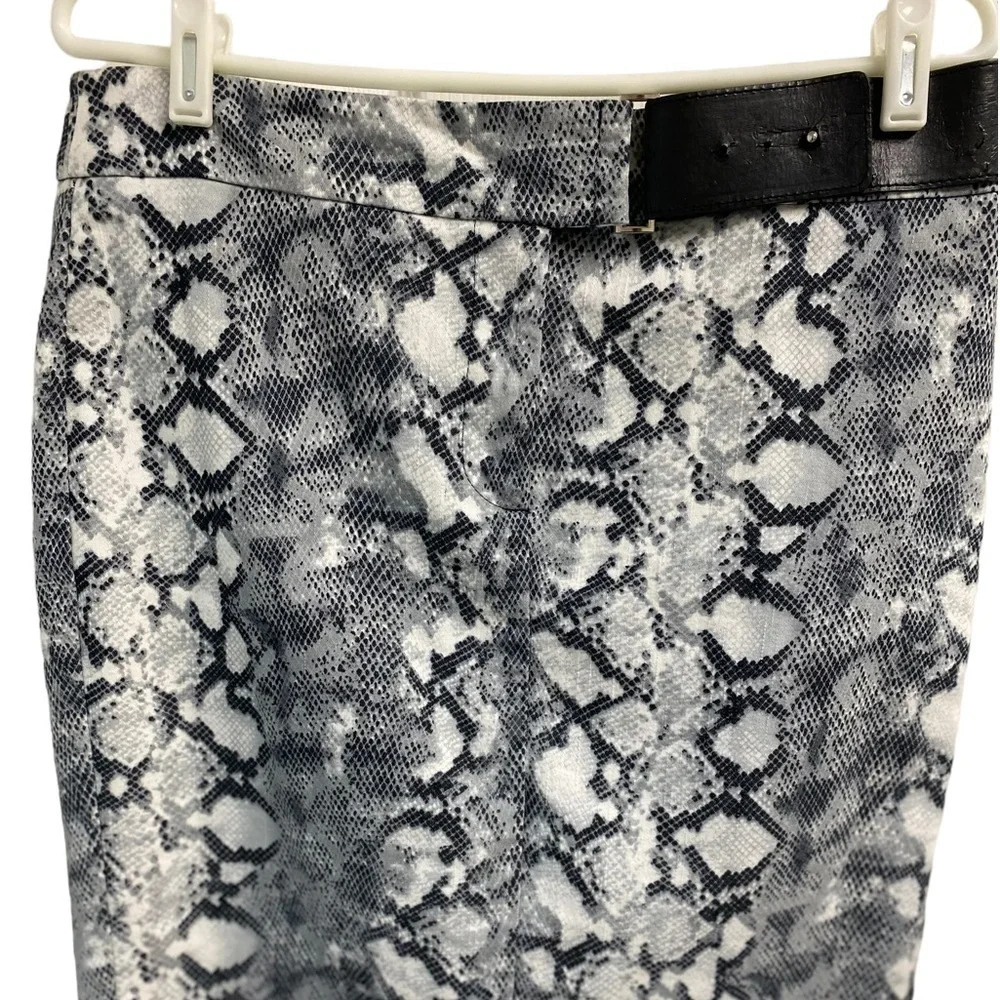 NEW York and company skirt size 10‎